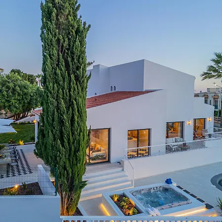 New! Nostra- Luxury Villa, Tennis Court, Gym, Swimming Pool, Jacuzzi By Dream *