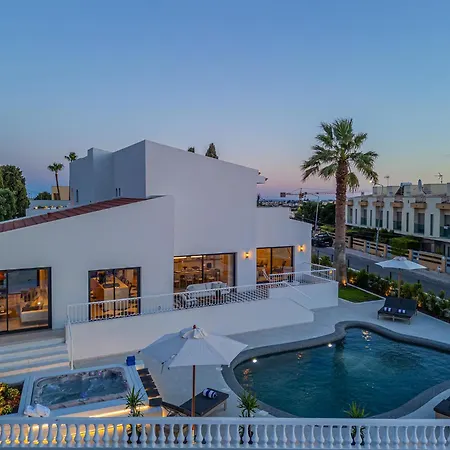 Willa New! Nostra- Luxury Villa, Tennis Court, Gym, Swimming Pool, Jacuzzi By Dream *