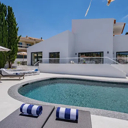 Villa New! Nostra- Luxury Villa, Tennis Court, Gym, Swimming Pool, Jacuzzi By Dream