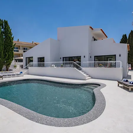 New! Nostra- Luxury Villa, Tennis Court, Gym, Swimming Pool, Jacuzzi By Dream